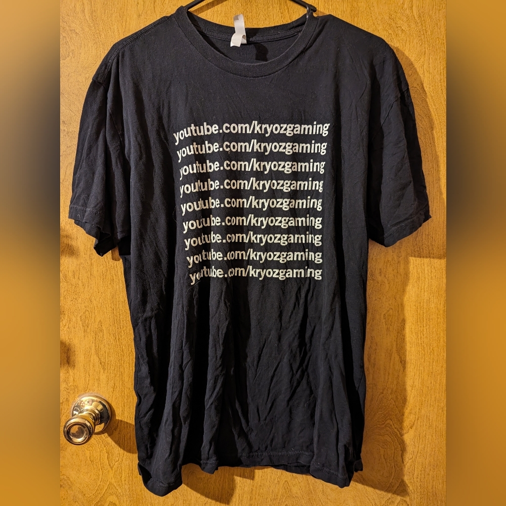 Black T-shirt
